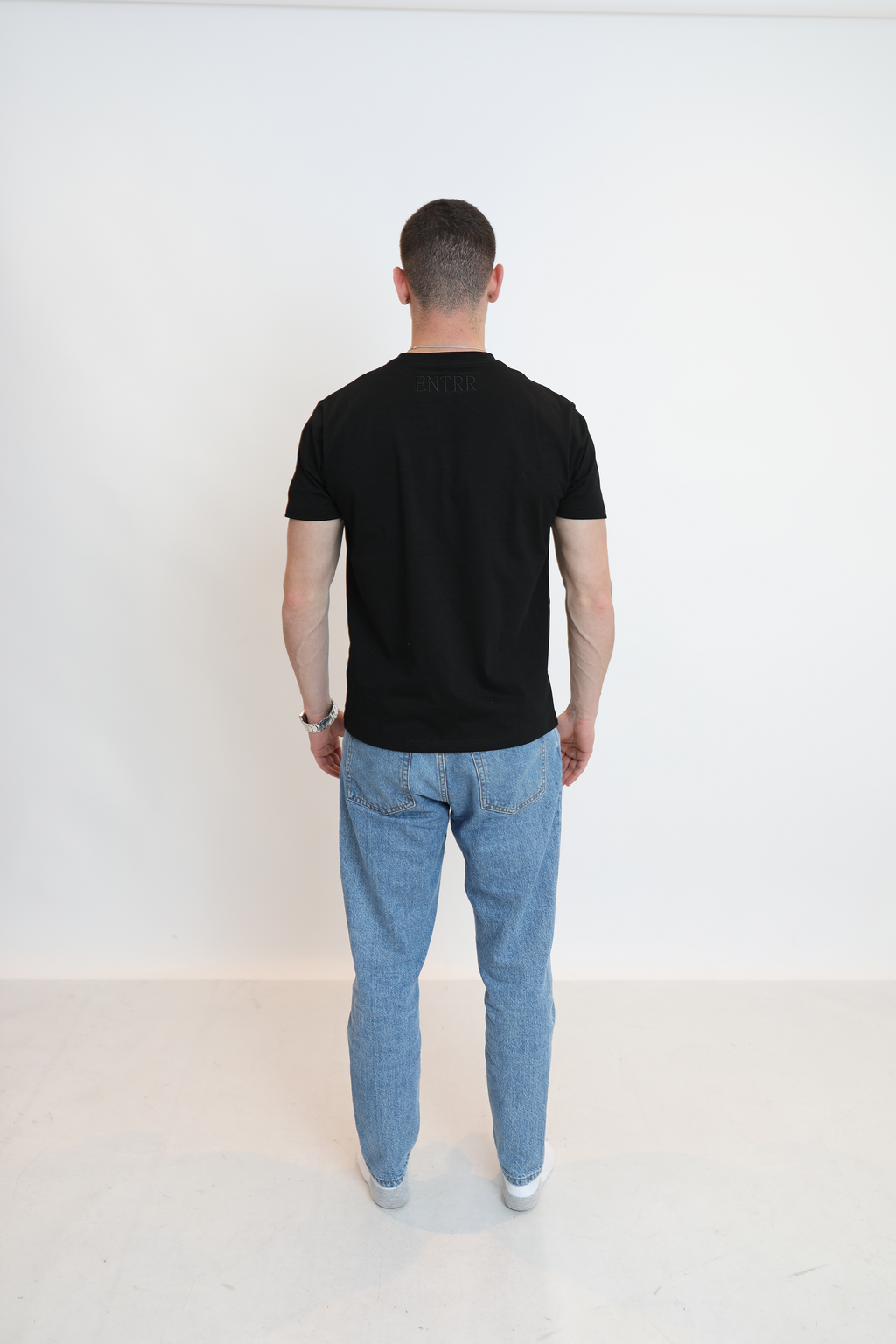 Black tee